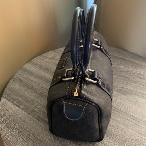 GUCCI GG Supreme Joy Boston Bag - Picture 6 of 14